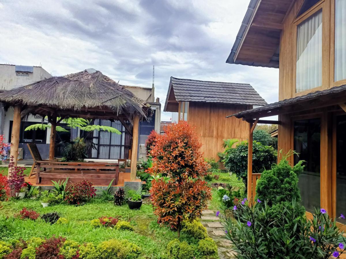 Adk Papandayan Homestay & Tour Tjisurupan Extérieur photo