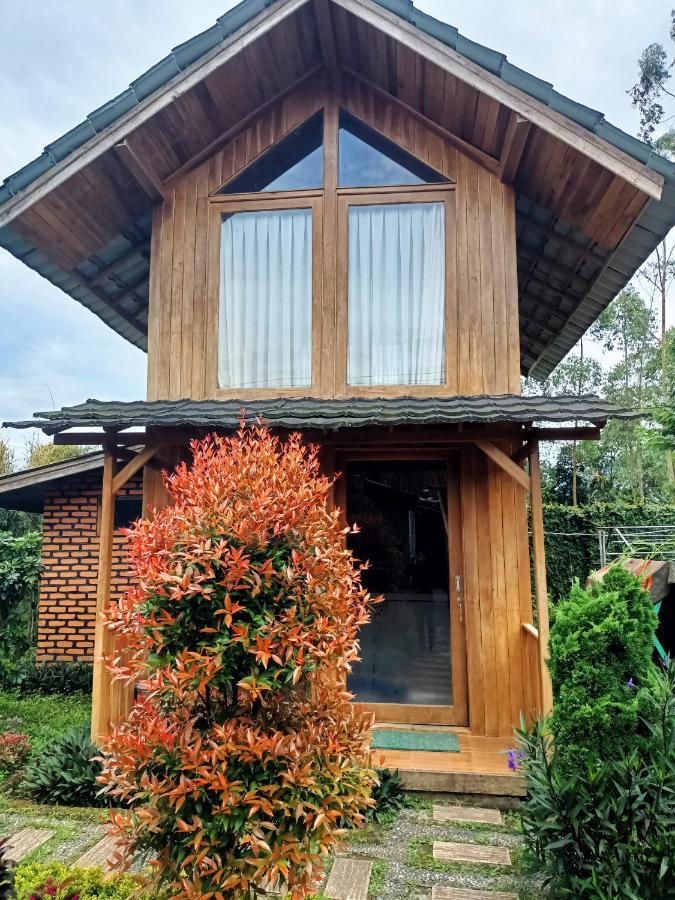 Adk Papandayan Homestay & Tour Tjisurupan Extérieur photo