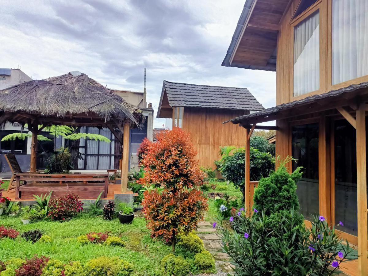 Adk Papandayan Homestay & Tour Tjisurupan Extérieur photo